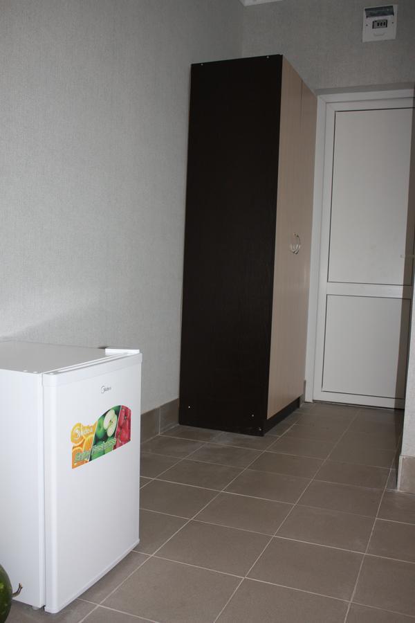 بيزوندا Viktoria Hotel المظهر الخارجي الصورة