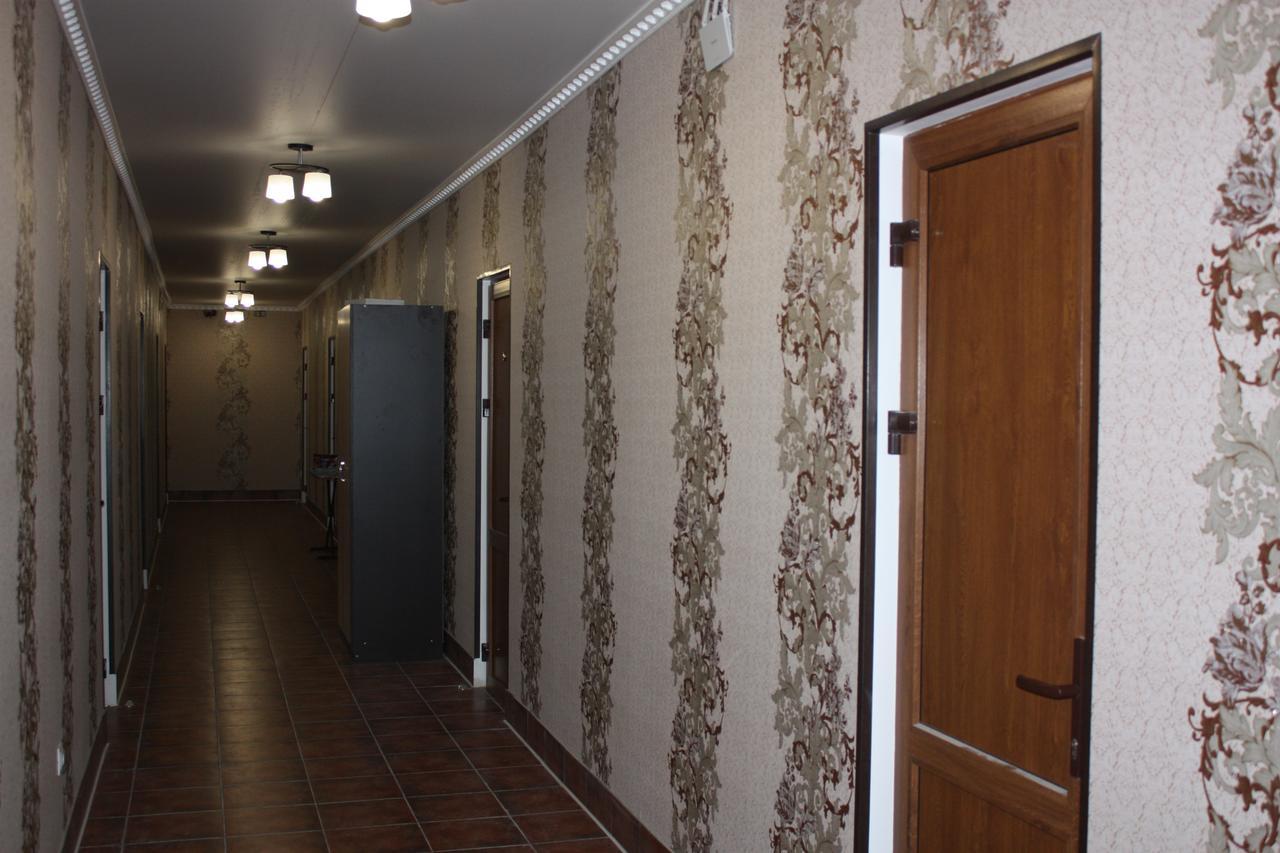 بيزوندا Viktoria Hotel المظهر الخارجي الصورة