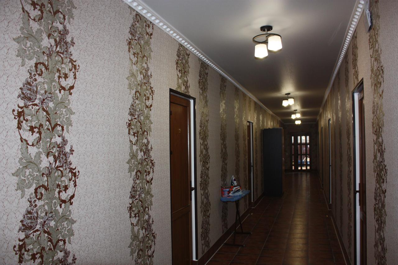 بيزوندا Viktoria Hotel المظهر الخارجي الصورة