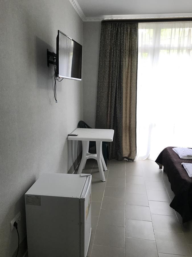 بيزوندا Viktoria Hotel المظهر الخارجي الصورة